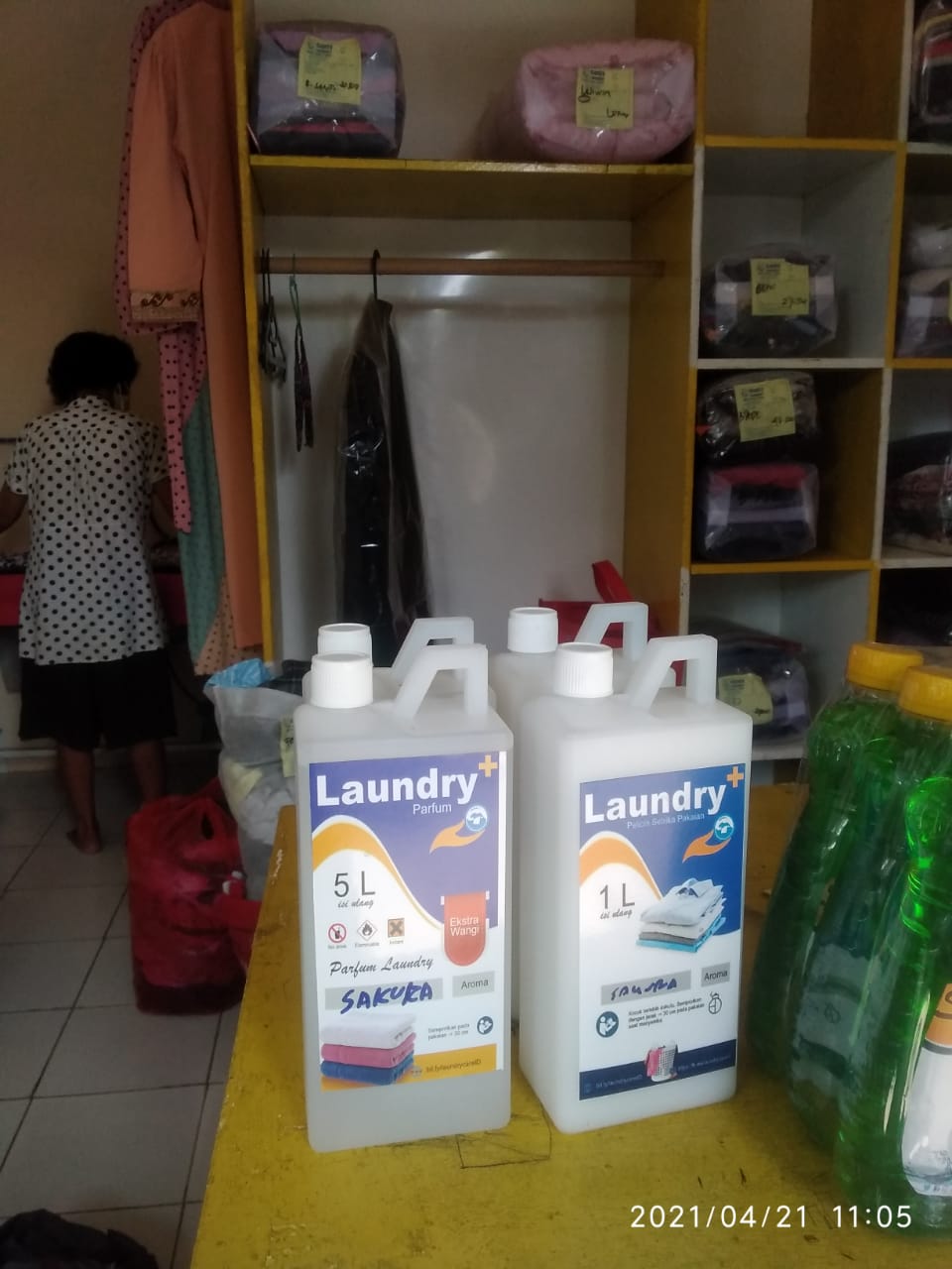 Parfum dan pewangi laundry kiloan di Bekasi