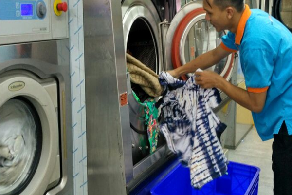 Lembaga sertifikasi profesi laundry Indonesia